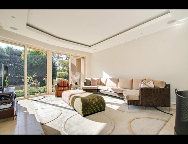 5 BEDROOM PROPERTY TO RENT IN SANDHURST